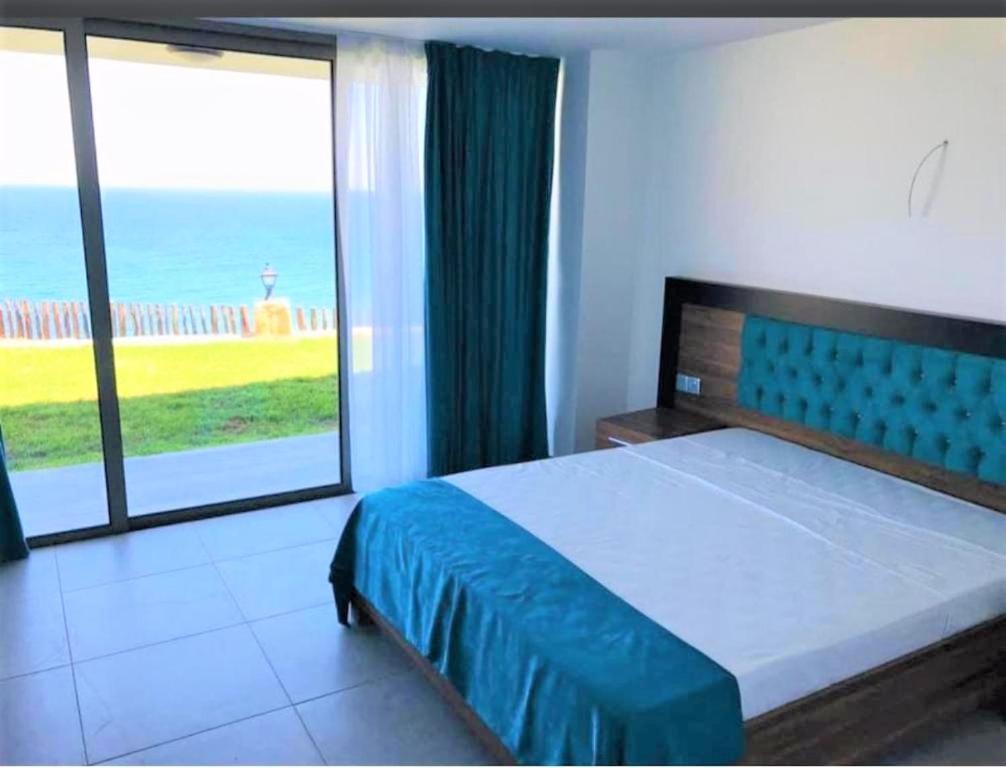 Tekos Golden Hill Hotel & Restaurant At Karpaz Agios Sergios 外观 照片