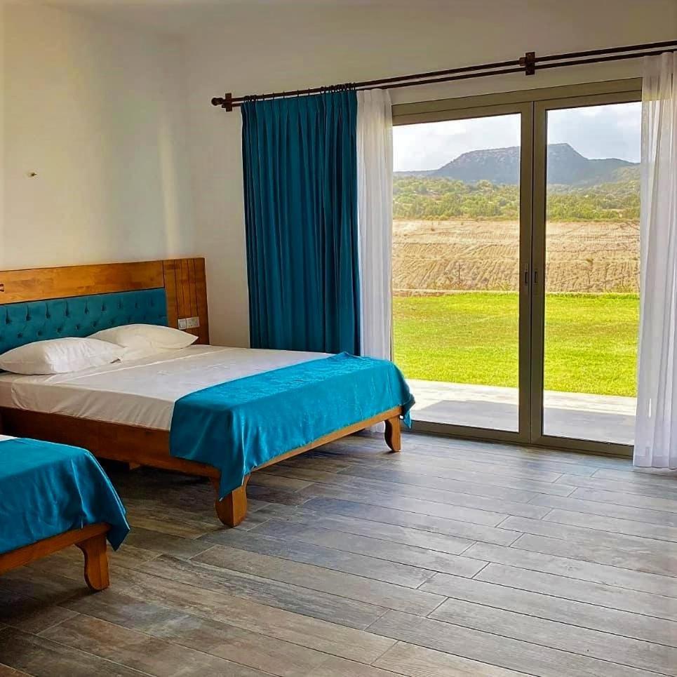 Tekos Golden Hill Hotel & Restaurant At Karpaz Agios Sergios 外观 照片